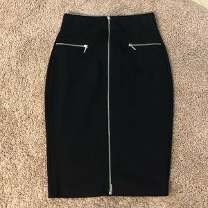 Black Fitted Zipper Skirt